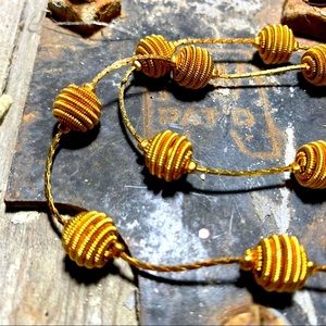 🍄💄Bauble goldtone, necklace by quality makerTrifari!